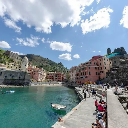 Joivy Light Flat With Great View, Cinque Terre Vernazza