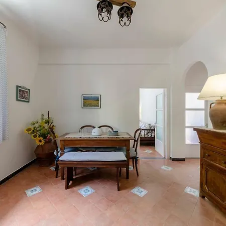 Apartment Joivy Light Flat With Great View, Cinque Terre *